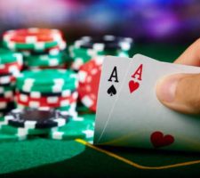 5 Hal yang Tidak Boleh Anda Lakukan Saat Bermain Poker